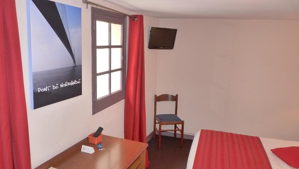 Hotel-Restaurant La P'Tite Auberge Lillebonne Pokoj fotografie