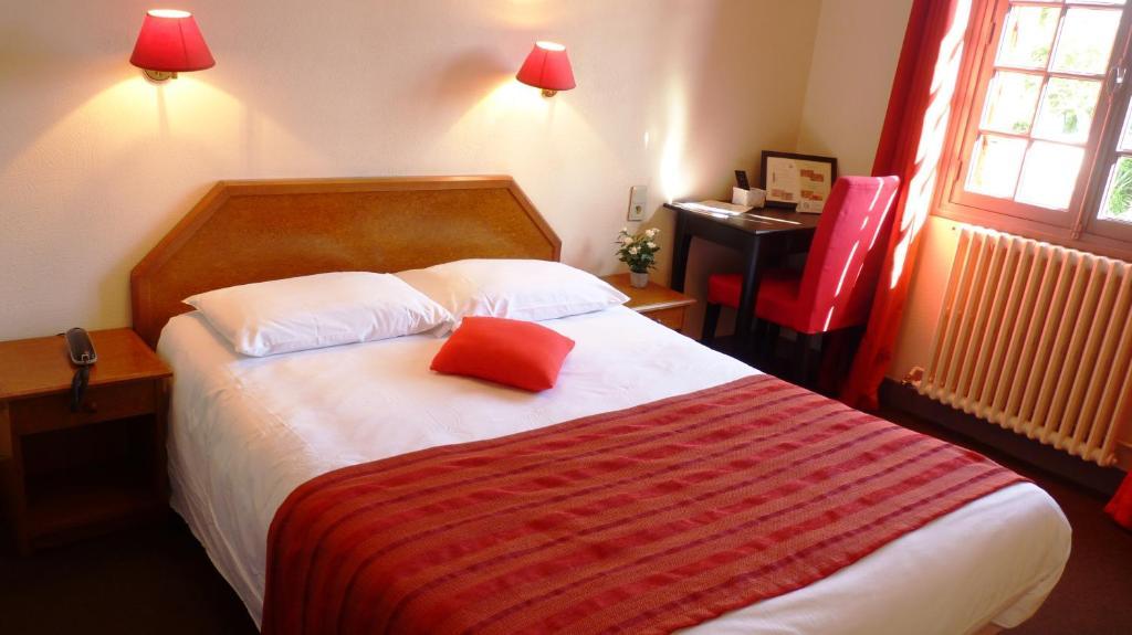 Hotel-Restaurant La P'Tite Auberge Lillebonne Pokoj fotografie